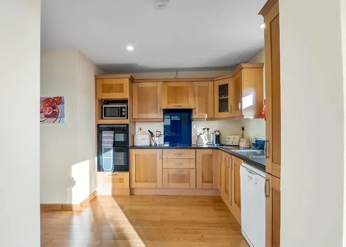 בית נופש Rugosa, באליקונילי